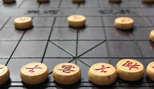 象棋开局攻防先后手布局特点（二）