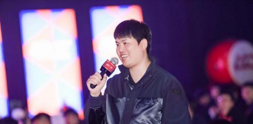 dota2一哥直播透露身体不容乐观，心脏要做手术还可能瘫痪